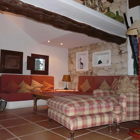 Santa Gertrudis 239 *